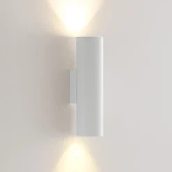 Arcchio vegglampe Brinja, hvit, metall, opp/ned, GU10 Outlet