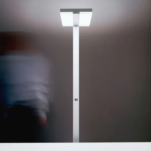 Artemide Chocolate Eco LED-gulvlampe 4 000 K hvit Clearance