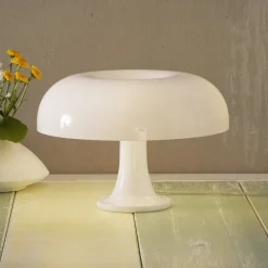 Artemide Nessino – designbordlampe, hvit| Design- Og Hotellbelysning|Bordlamper