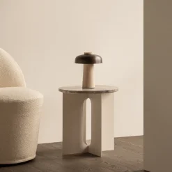 Audo Copenhagen Audo bordlampe, sand/bronse, stein, 24,5 cm