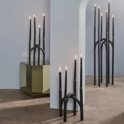 AYTM Angui lysestake, svart, høyde 92 cm, jern| Møbel Og Interiør