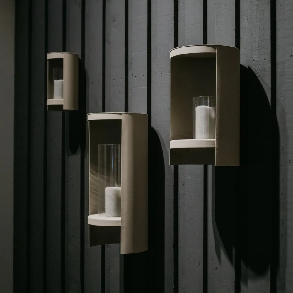 AYTM Ora lykt, gråbrun, høyde 28,2 cm, glass, aluminium Discount