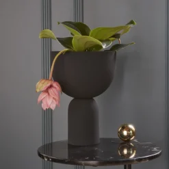 AYTM Torus blomsterpotte, svart, Ø 22 cm, høyde 30,6 cm, jern Outlet