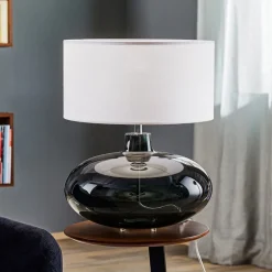 Argon Bordlampe Skien, skjerm hvit, glassfot røykgrå| Bordlamper