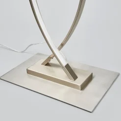 Lindby Buet LED-gulvlampe Bobi| Gulvlamper