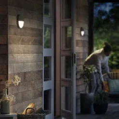 Philips Capricorn - LED-utevegglys med bev.-sensor| Utebelysning Med Sensor|Utebelysning Med Sensor