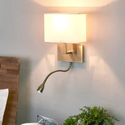Searchlight Delvis satinert vegglampe Leda med LED-lys| Design- Og Hotellbelysning|Led-Innendørs