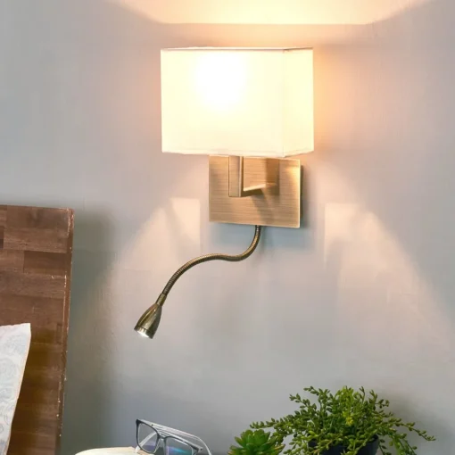 Searchlight Delvis satinert vegglampe Leda med LED-lys| Design- Og Hotellbelysning|Led-Innendørs