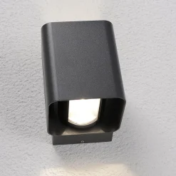 Lucande Doppelt strålende LED-utevegglys Nikolas Hot