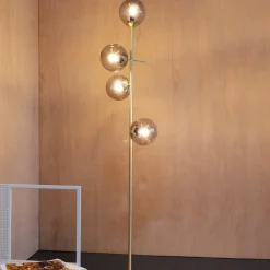 Dyberg Larsen Como gulvlampe, 4-lamper, messing| Gulvlamper