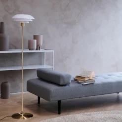 Dyberg Larsen gulvlampe DL31, messingfarget, høyde 133 cm New