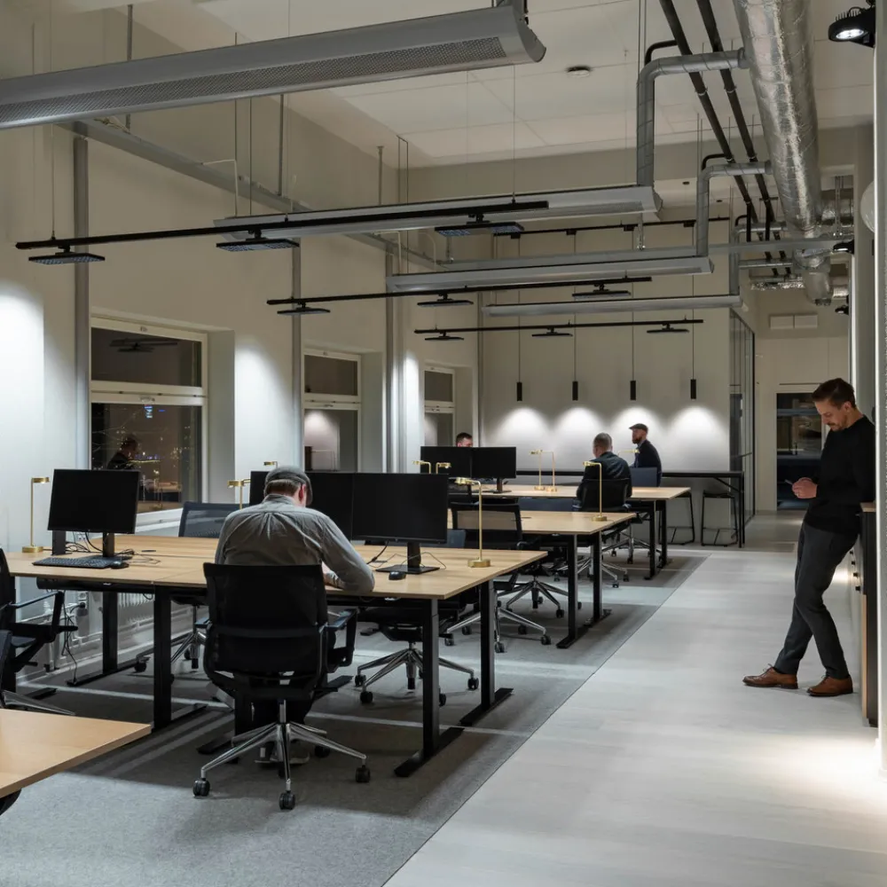 ERCO Jilly 230V 15W extra wide 840 svart/svart Sale