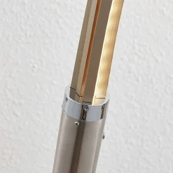 Lindby Flerarmet LED-gulvlampe Boba Outlet