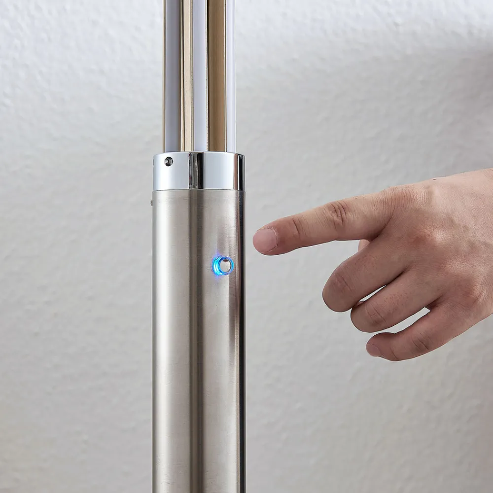 Lindby Flerarmet LED-gulvlampe Boba Outlet