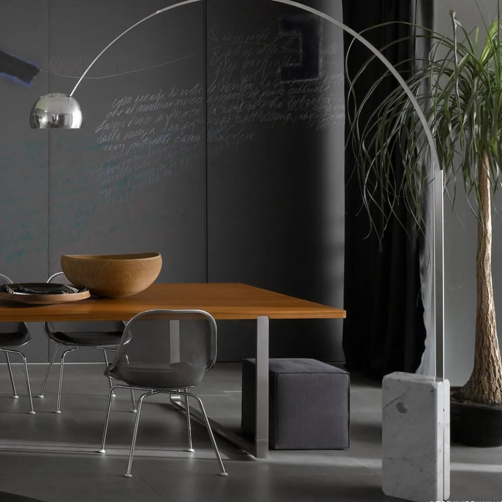 FLOS Arco - buelampe av høy kvalitet i buet design| Gulvlamper