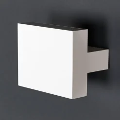 FLOS Tight Light - LED-vegglampe Clearance