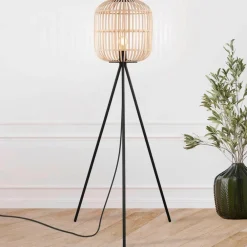 EGLO Gulvlampe Bordesley trebein med treskjerm Discount