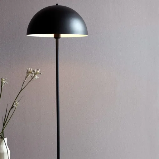Nordlux Gulvlampe Ellen 40 med metallskjerm, svart| Gulvlamper