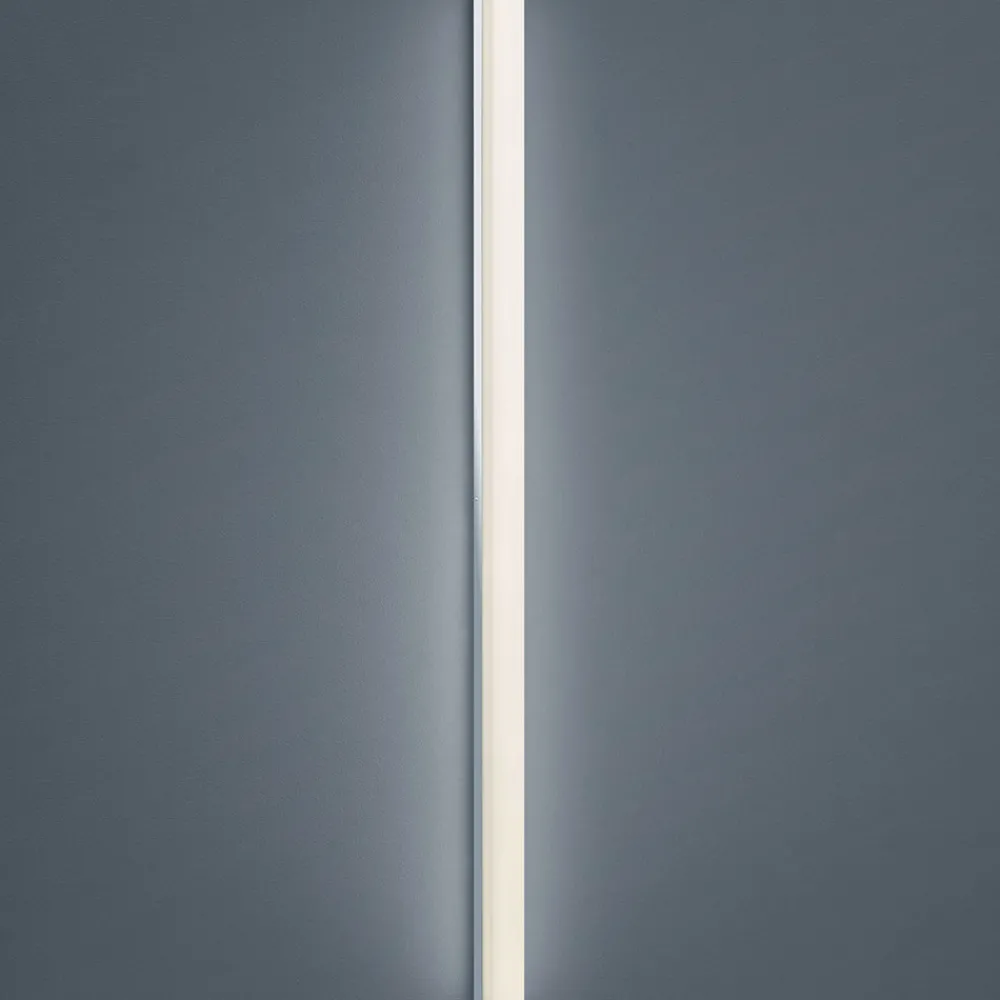Helestra Lado – LED-speillampe 120 cm| Design- Og Hotellbelysning|Vegglamper