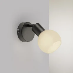JUST LIGHT. GmbH JUST LIGHT. Loki vegglampe, svart, jern, glass Hot