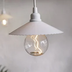 STAR TRADING LED Globe G95 E27 1W 2 200 K med filament| E27 Pærer|Filament Pærer