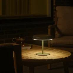 Nordlux LED-bordlampe med solcellepanel og batteri Elmer, grønn, metall, IP44