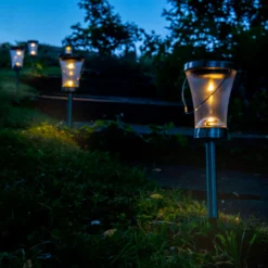 Näve LED-deko-solcellelampe 5146408 jordspyd 8-er-sett New