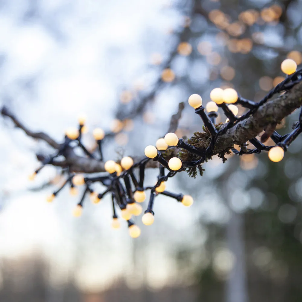 STAR TRADING LED-lyslenke Berry Mini med timerfunksjon hvit Hot