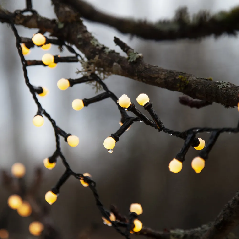 STAR TRADING LED-lyslenke Berry Mini med timerfunksjon hvit Hot