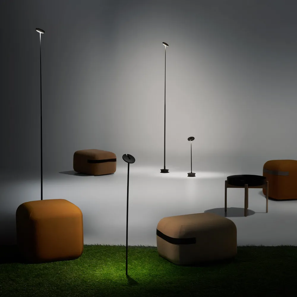 LEDS-C4 Usynlig LED-pullertbelysning med jordspyd New