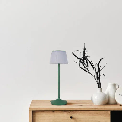 Näve LED-solcelle-bordlampe Emmi CCT oppladbar, grønn Clearance