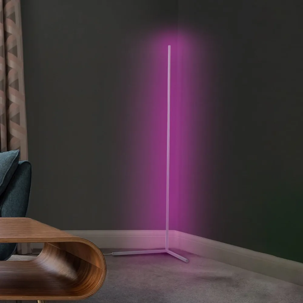 LEDVANCE SMART+ WiFi Floor Gulvhjørne gulvlampe, hvit, 140 cm| Smarthus Belysning|Gulvlamper