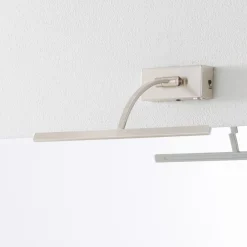 Freelight LED-vegglampe Matisse, bredde 34 cm, sølv Online