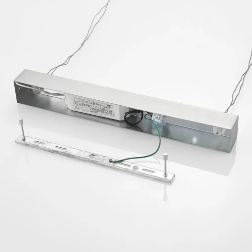 Lindby Alimara LED-hengelampe i tre, tre, lengde 138 cm Discount