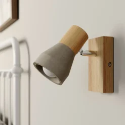 Lindby Filiz spotlight, 12 cm høy, tre, betong, E14 Best