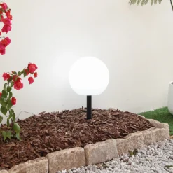 Lindby LED-solcellelampe Lago, Ø 25 cm, globus, jordspyd, hvit Discount