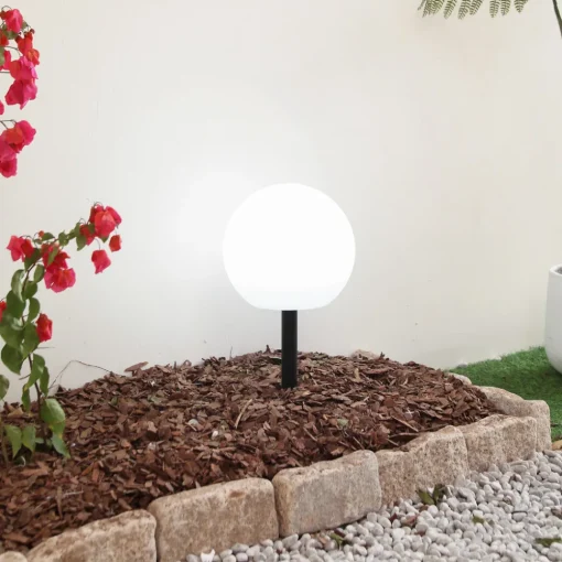 Lindby LED-solcellelampe Lago, Ø 25 cm, globus, jordspyd, hvit Discount