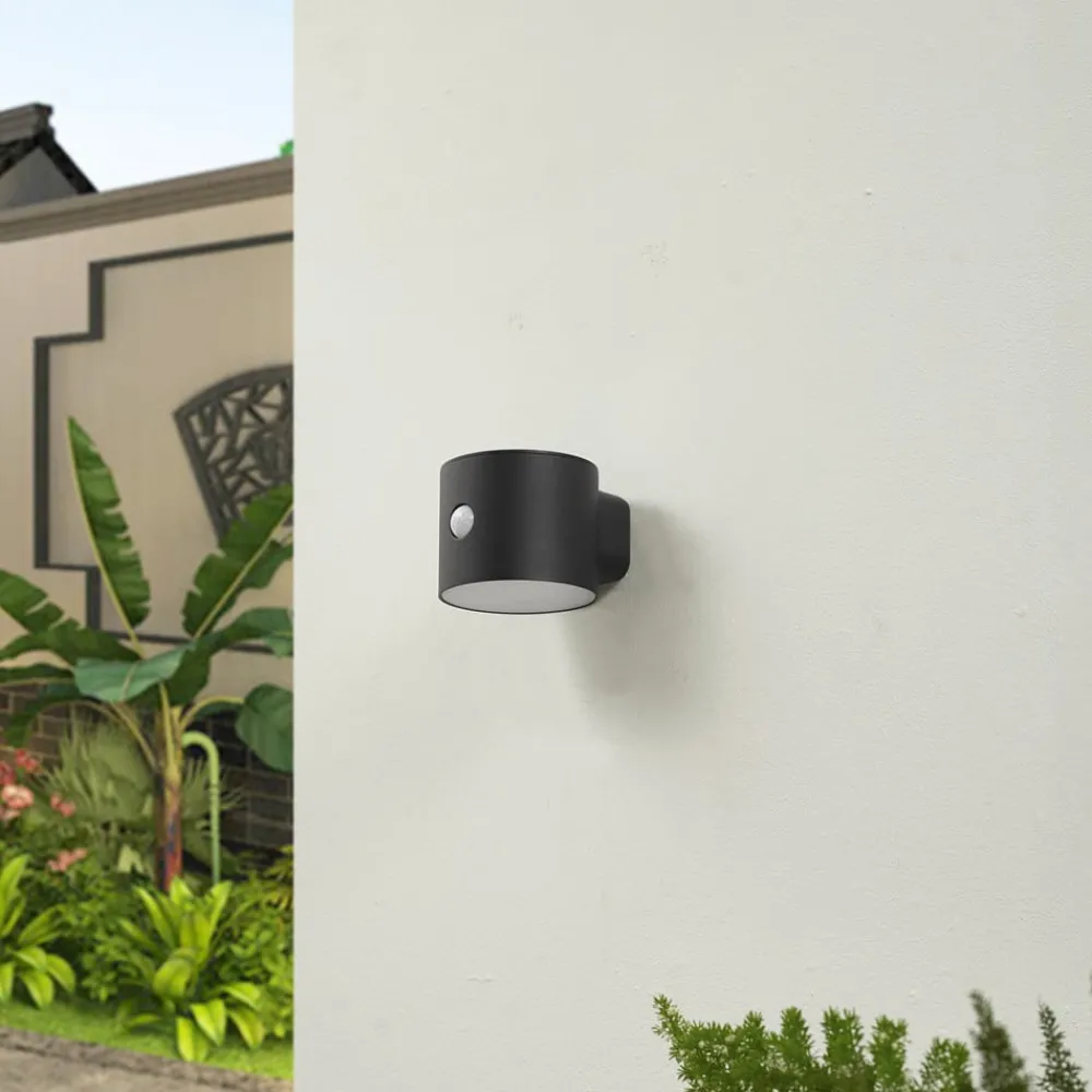 Lindby LED-vegglampe Amren, svart, ABS, sensor| Kommersiell Utebelysning|Solcellelamper Med Sensor