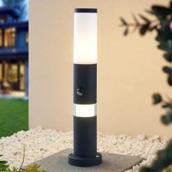 Lindby Okari sokkellampe i aluminium med sensor Sale