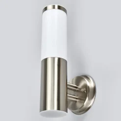 Lindby utendørs vegglampe Kristof, stål, 33 cm høy, E27 Hot