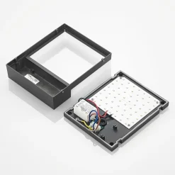 Lindby Vanira LED-vegglampe til uteområdet