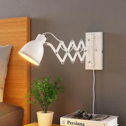 Lindby vegglampe Merle, høyde 22 cm, hvit, uttrekkbar| Vegglamper