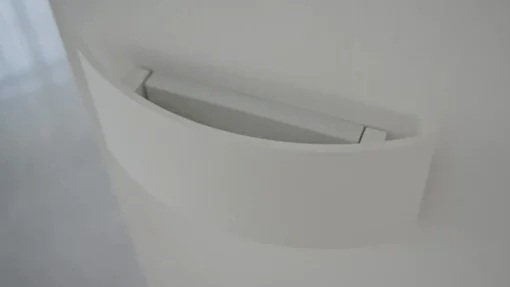 Lindby vegglampe Naike, hvit, gips, høyde 15 cm| Design- Og Hotellbelysning|Vegglamper