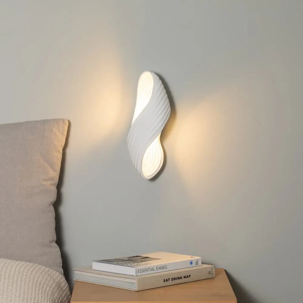 Lindby vegglampe Ornela, hvit, gips, høyde 29,5 cm| Vegglamper