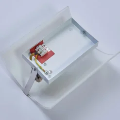 Lindby vegglampe Phil, hvit, glass, høyde 21 cm| Design- Og Hotellbelysning|Vegglamper