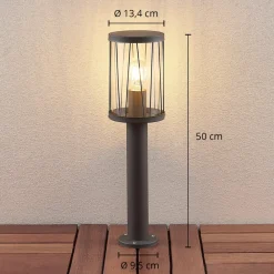 Lindby Yonan sokkellampe, rund, mørk grå, E27 Online