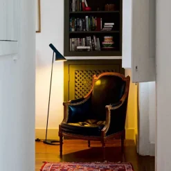 Louis Poulsen AJ - Gulvlampe, svart| Gulvlamper