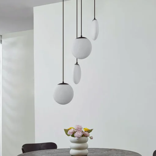 Lucande hengelampe Lunelle, hvit/svart, glass, 4 lyskilder, Ø 40cm Sale