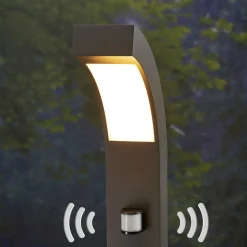 Lucande LED-gatelampe Lennik, sensor, 100 cm, antrasitt Hot