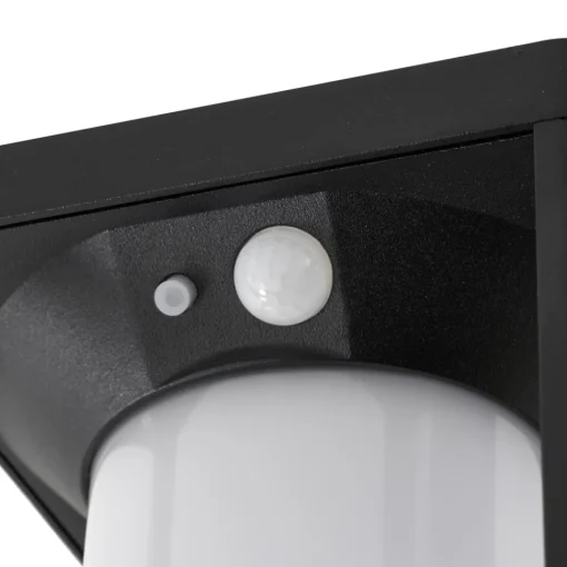 Lucande LED-vegglampe Tilena, svart, aluminium, sensor